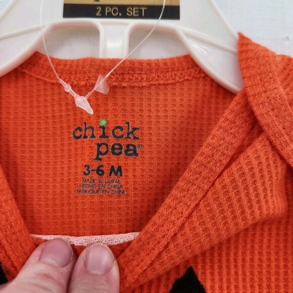 Chick Pea Unisex Size 3/6 Mo Halloween Thermal Orange Pumpkin Outfit Set - Picture 2 of 4